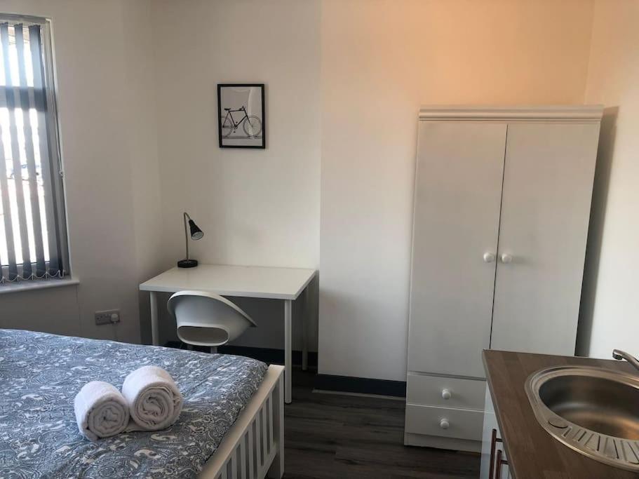 Newly Refurbished Studio, Great Location 8 Studios Nottingham Exteriör bild
