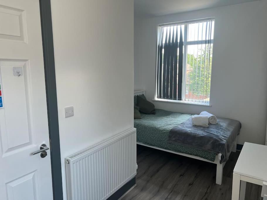 Newly Refurbished Studio, Great Location 8 Studios Nottingham Exteriör bild