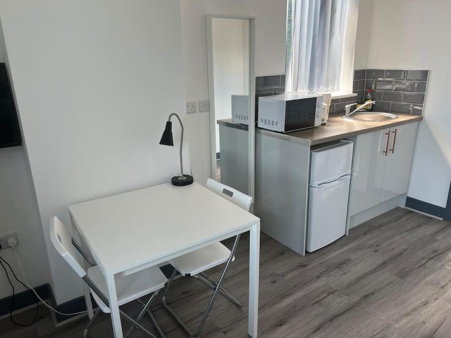 Newly Refurbished Studio, Great Location 8 Studios Nottingham Exteriör bild