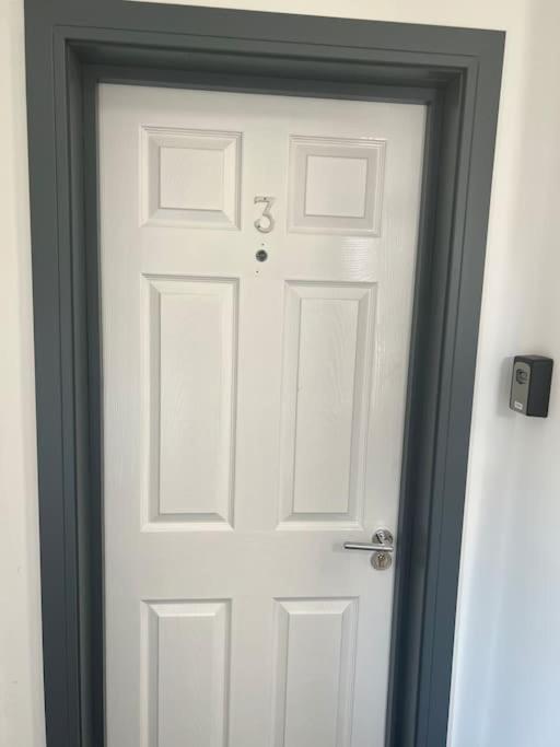 Newly Refurbished Studio, Great Location 8 Studios Nottingham Exteriör bild