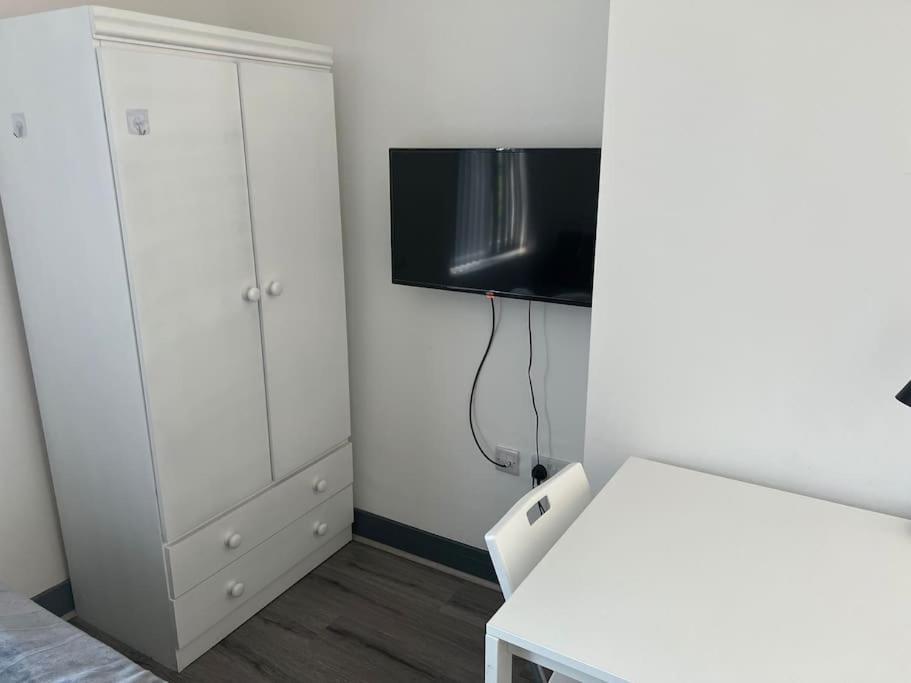 Newly Refurbished Studio, Great Location 8 Studios Nottingham Exteriör bild