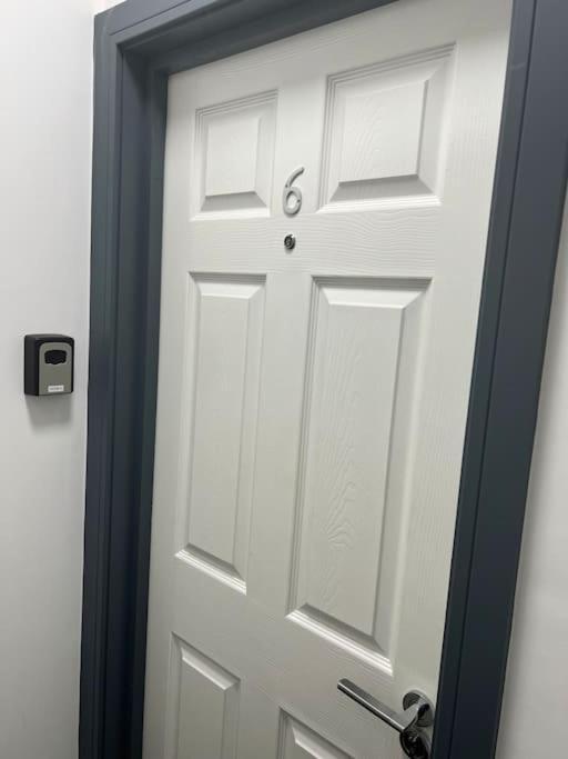 Newly Refurbished Studio, Great Location 8 Studios Nottingham Exteriör bild